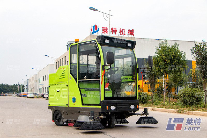 萊特電動掃地車.jpg